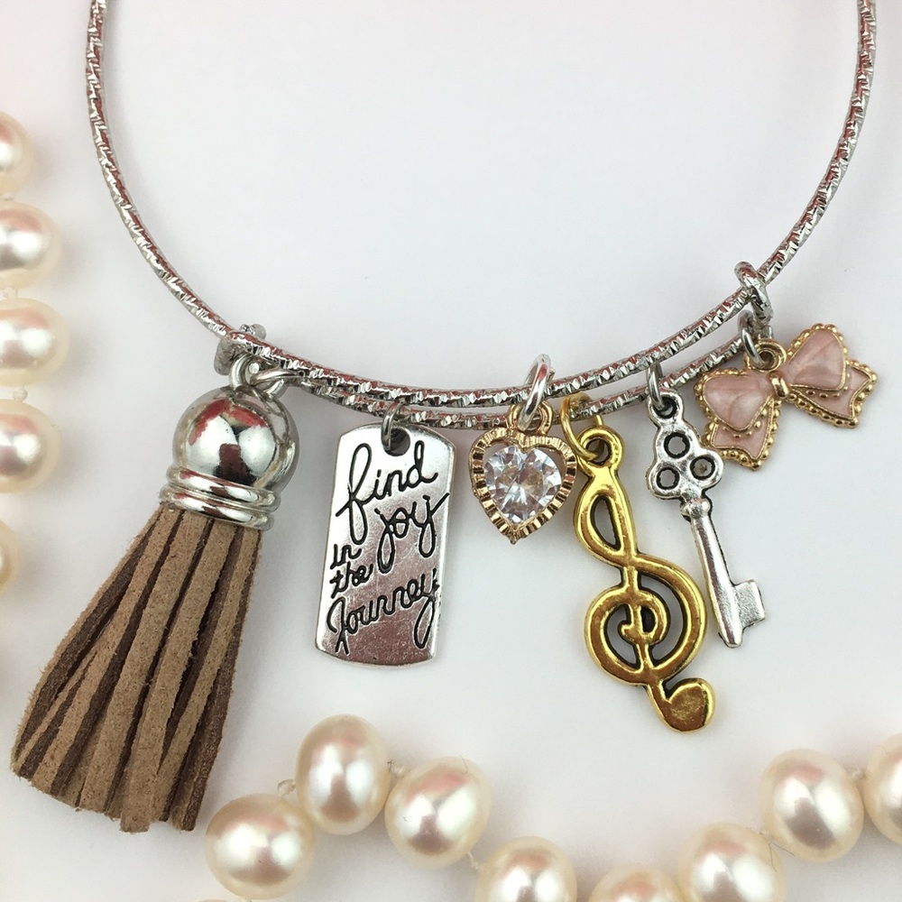 ✨3/20 FIND JOY MUSIC CUBIC ZIRCONIA BRACELET